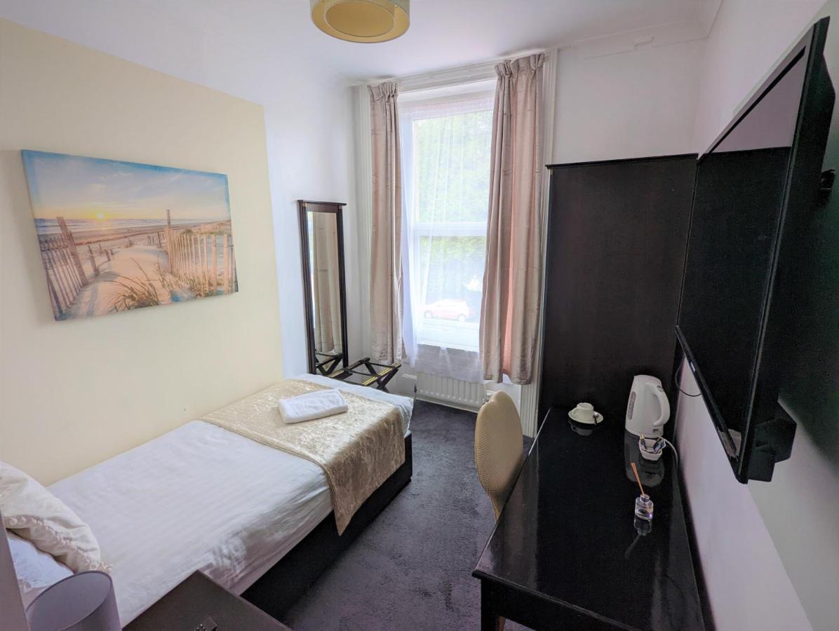 Cecil Court Hotel Борнмут Экстерьер фото